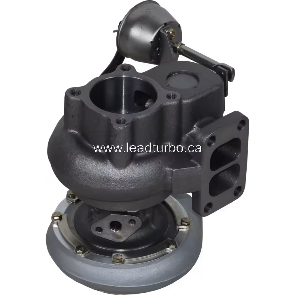 Turbocompresseur 04259318 S200G pour Deutz BF6M1013FC, vue en diagonale inférieure montrant le flange d'échappement
