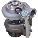 Vue latérale du turbocompresseur diesel industriel