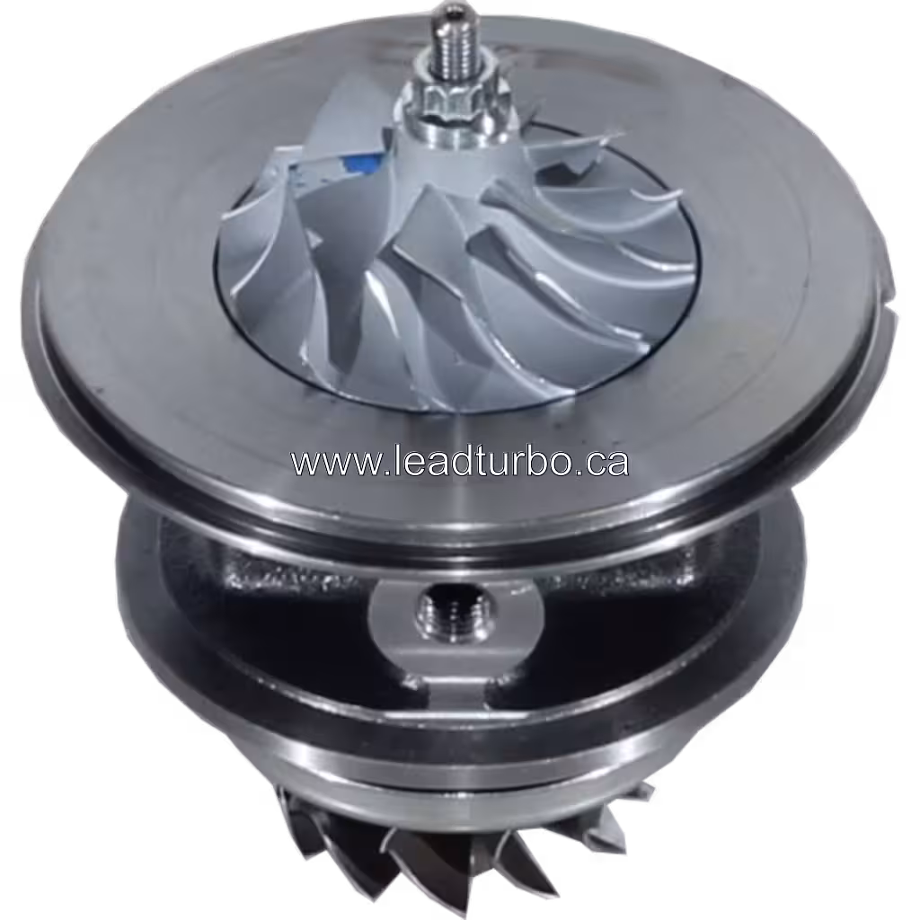 Core turbo Mitsubishi 4D34TI avec aubes turbine et compresseur visibles