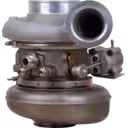 Turbocompresseur 504194173 HE551V vue avant avec carter compresseur gris et carter turbine sombre