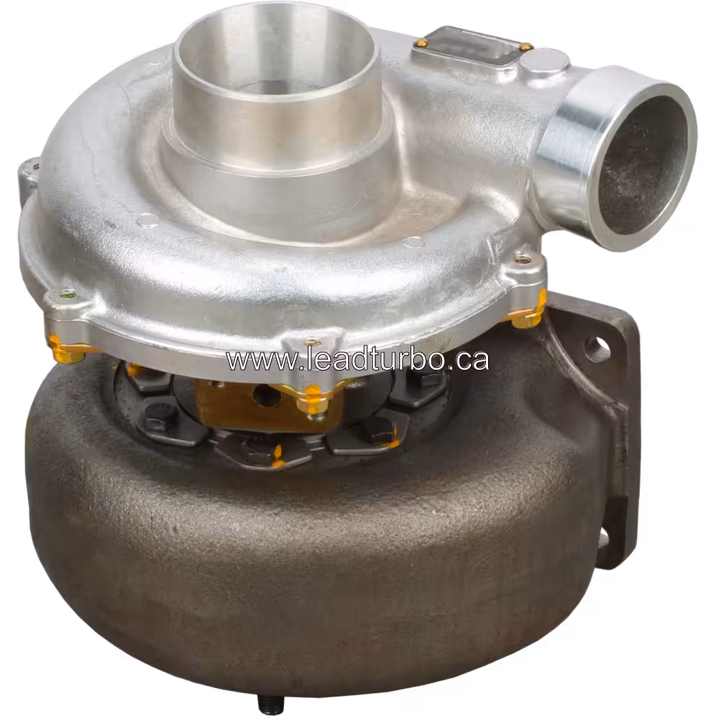 Vue avant du turbocompresseur Isuzu 6SD1T CIAQ