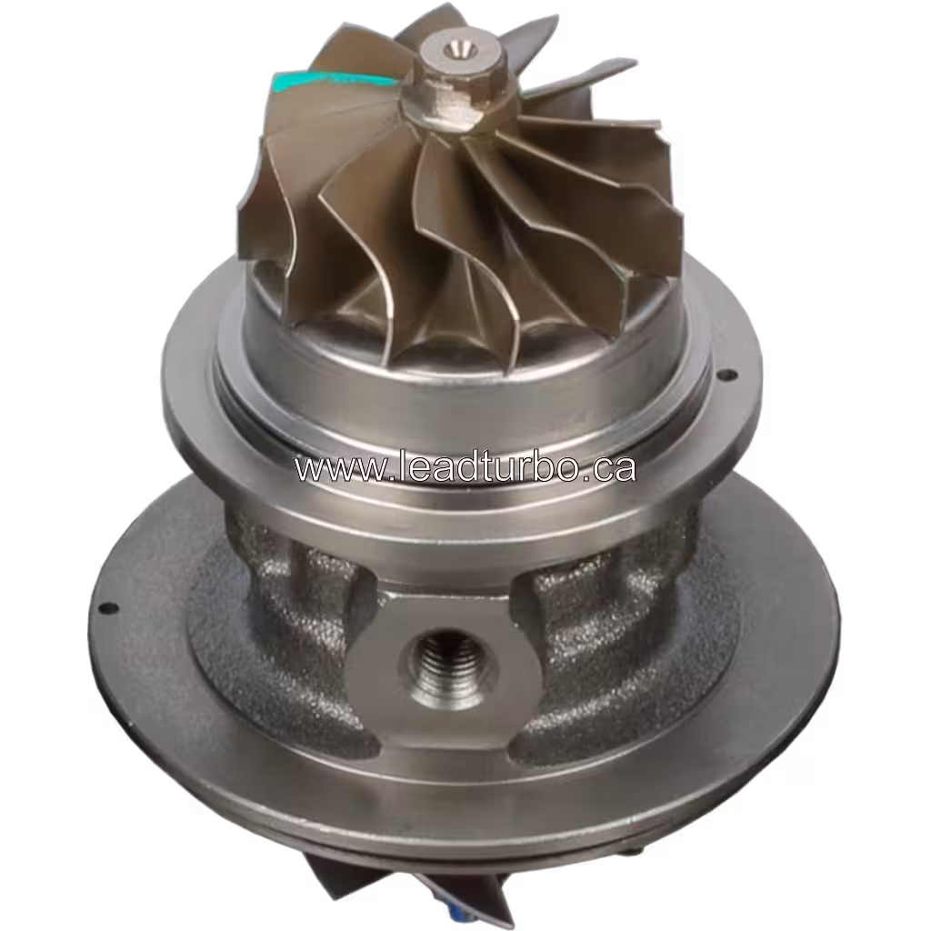 Vue de dessous à 45 degrés du core turbo HE221W montrant la roue turbine