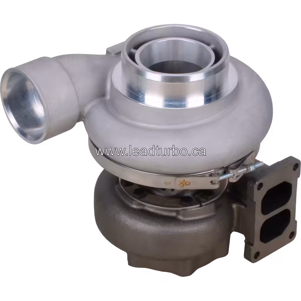 Vue de dessus du turbo Komatsu SAA12V140E-3A montrant l'axe central et les lignes de refroidissement