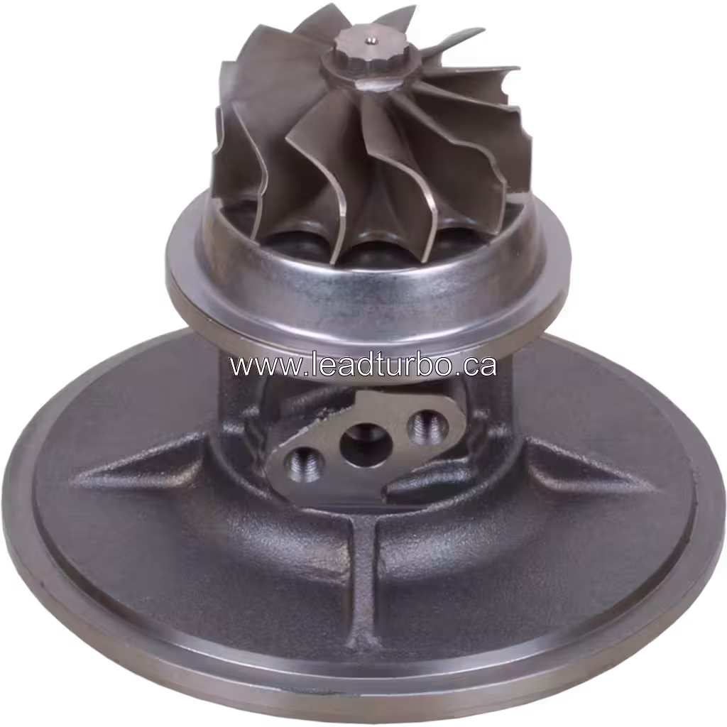 Vue de dessous à 45 degrés du core turbo Isuzu 6WG1T