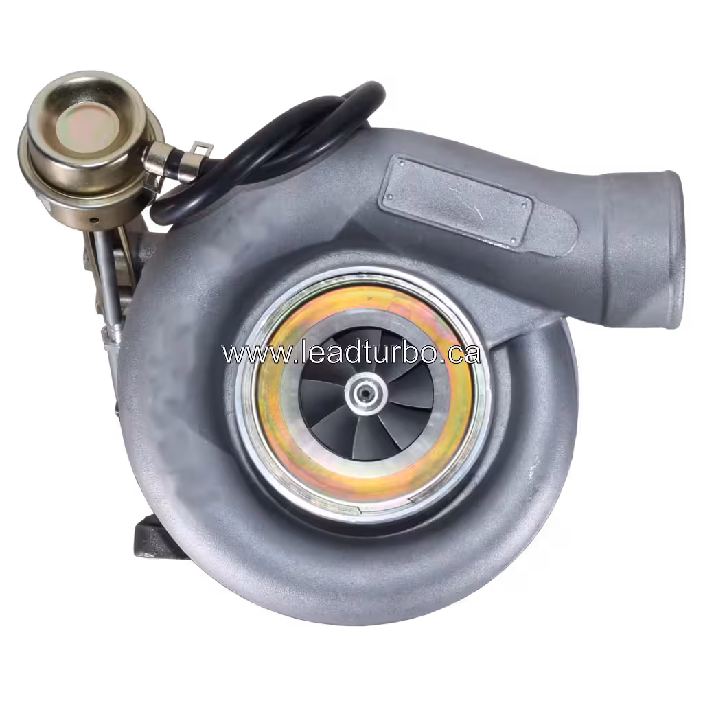 Vue avant du turbocompresseur 3536971 HX35W avec carter compresseur argenté et carter turbine gris