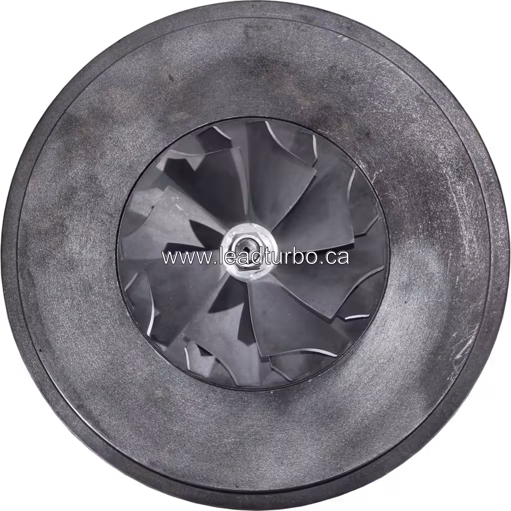 Vue avant du core de turbocompresseur 3594204 HC5A pour Cummins KTA50