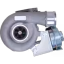 Turbocompresseur TF035HM avec boîtier en fonte sombre et ports en métal poli
