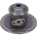 Vue de dessous à 45 degrés du bearing housing 3537111, montrant la voûte centrale et les trous de montage