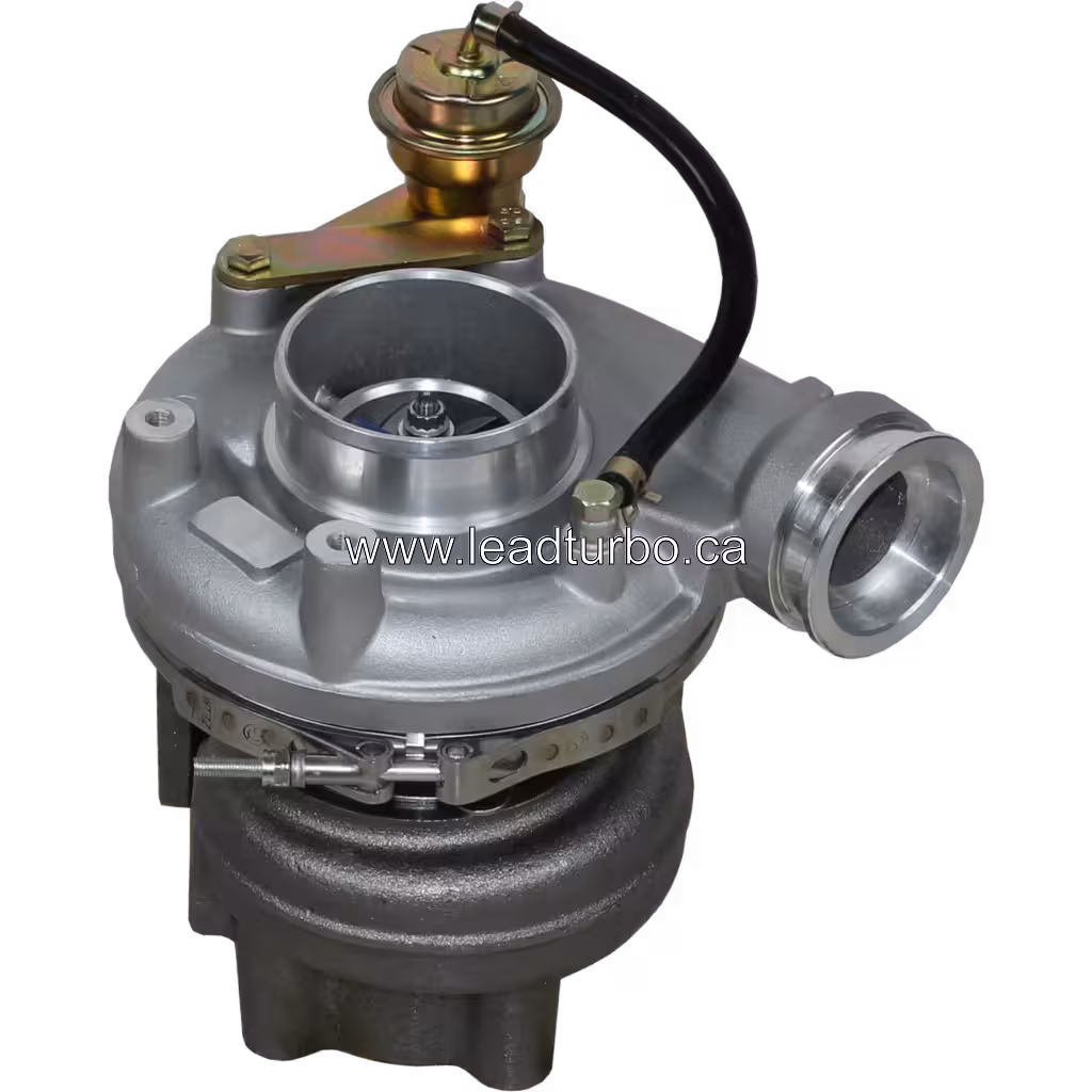 Vue de dessus à 45 degrés du turbocompresseur Deutz TCD2013 L6 avec bride V-band