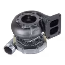 Vue inférieure du turbocompresseur 466242-5016 avec support de montage et bride de refroidissement