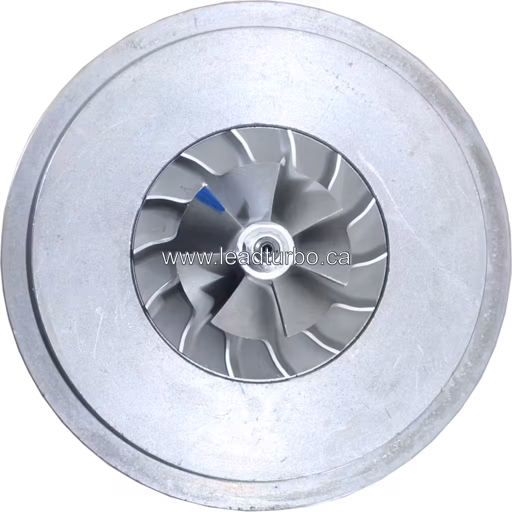Vue de face du core de turbocompresseur 6N1524 avec roue compresseur argentée