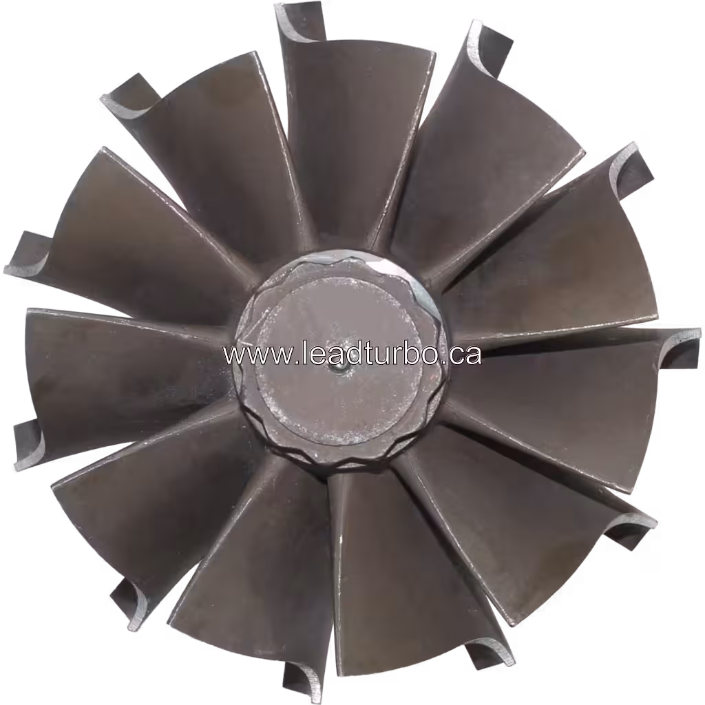 Vue de dessus montrant l'arrangement radial des aubes de la roue de turbine J96